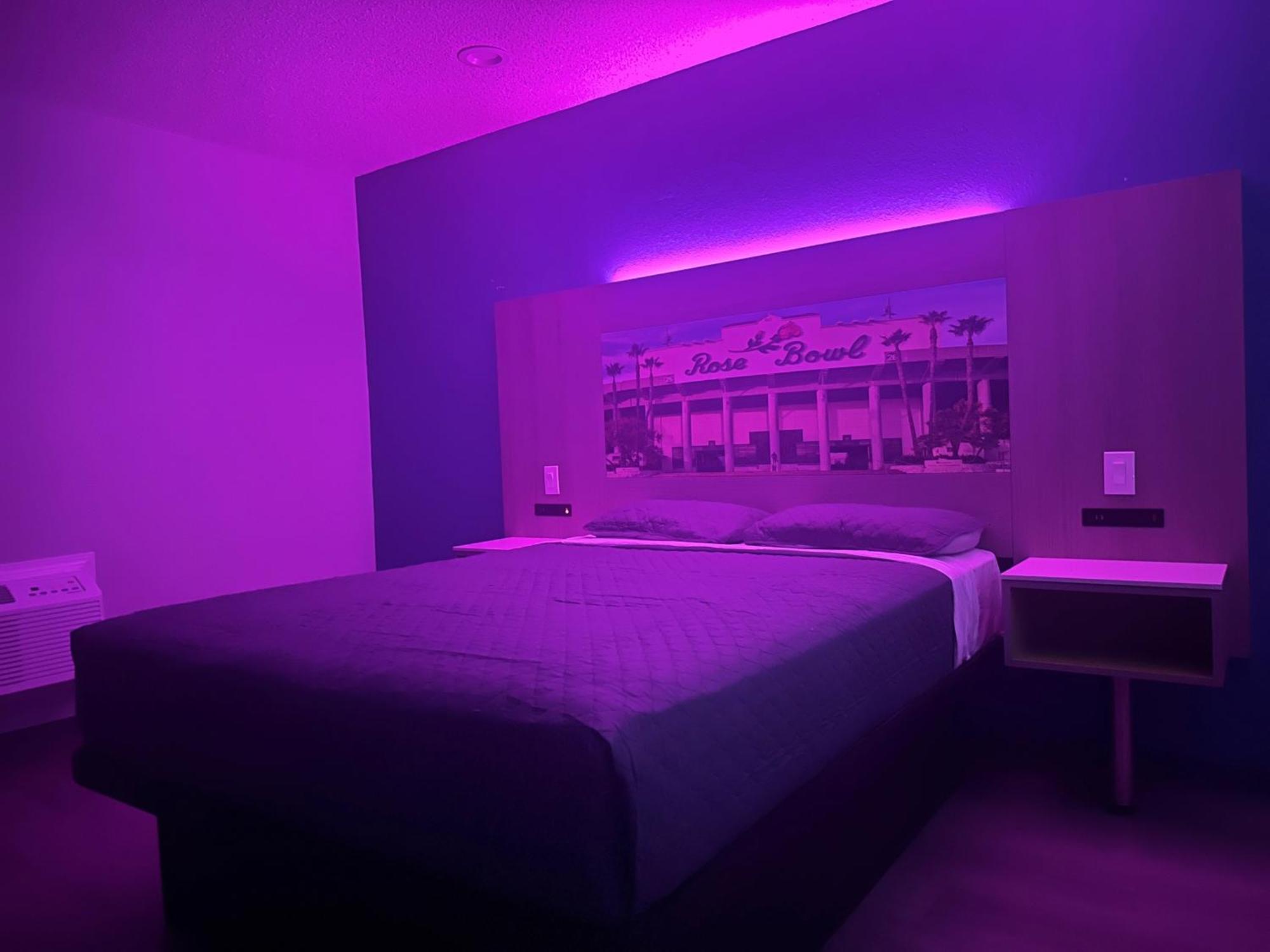 Hi-Way Host Motel Pasadena Buitenkant foto